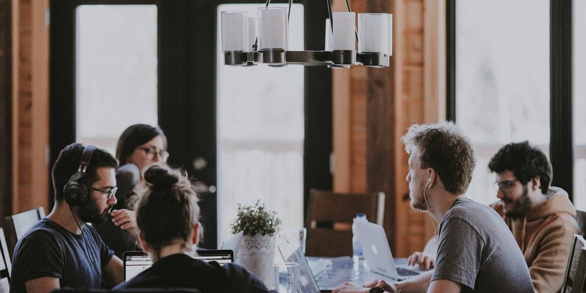 Managing Remote Teams Effectively